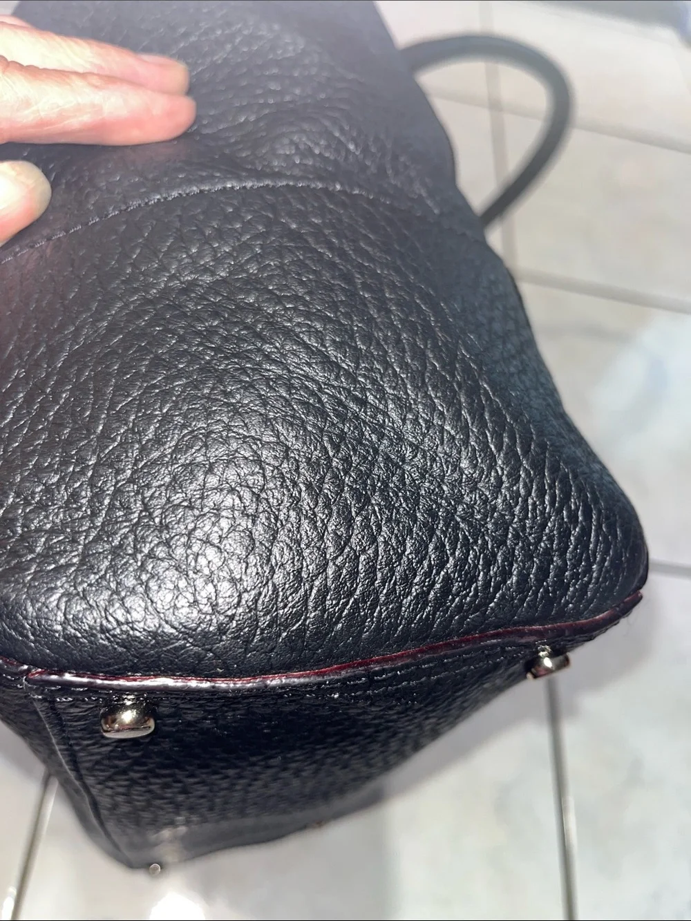 NWOT KATE SPADE NEW YORK SOUTHPORT AVENUE  TOTE BAG IN BLACK PEBBLED LEATHER